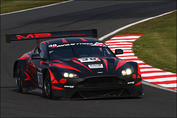 gt3-oulton-race-10