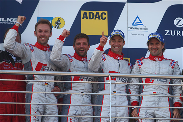 Ring24-Podium-03