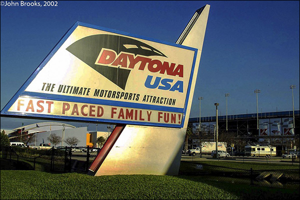 2002-Rolex24-07