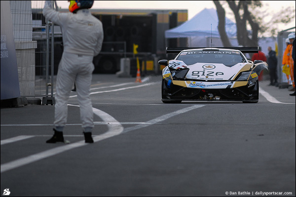 bs-baku-race1-Lambo-damage