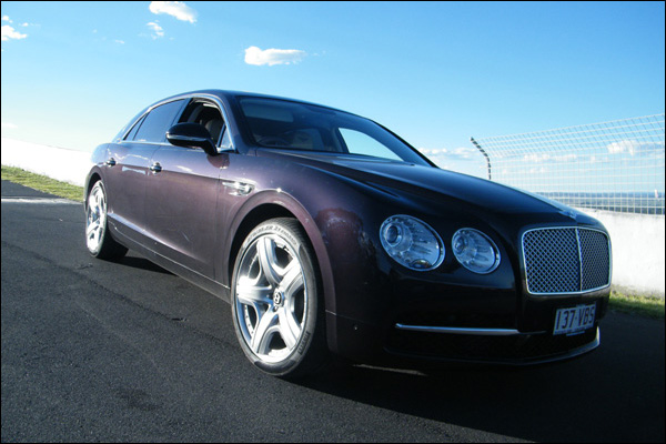 Bentley-Flying-Spur-W12-02