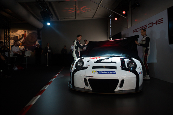 Porsche-911-GT3-R-01
