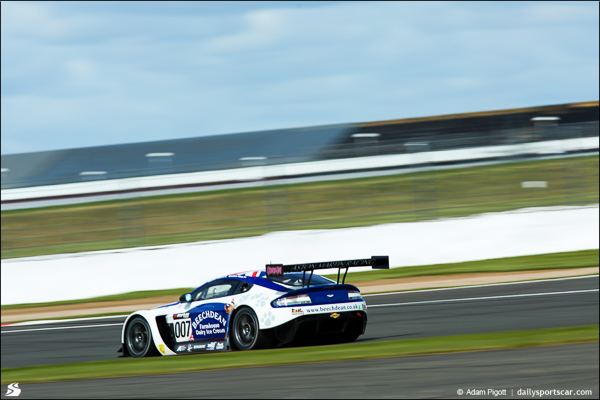 british-gt-silverstone-beachdean