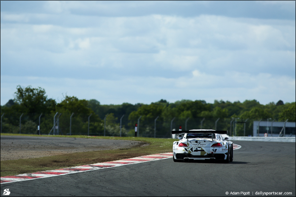 british-gt-silverstone-888-bmw