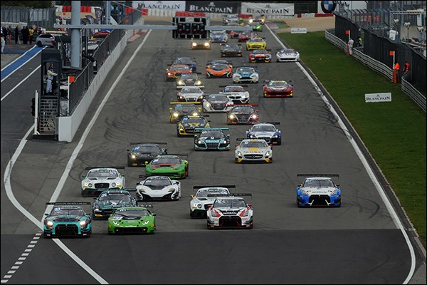 BES_Nurburgring2015_Race-Start