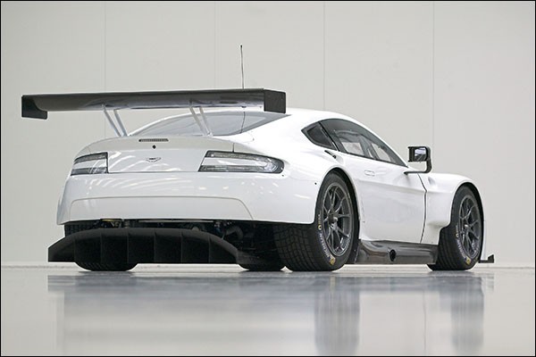 The-2016-Vantage-GTE-4