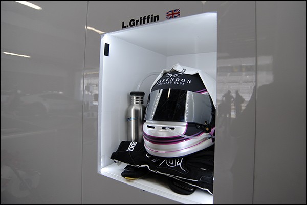 Fuji_Pitwalk-96-Griffin