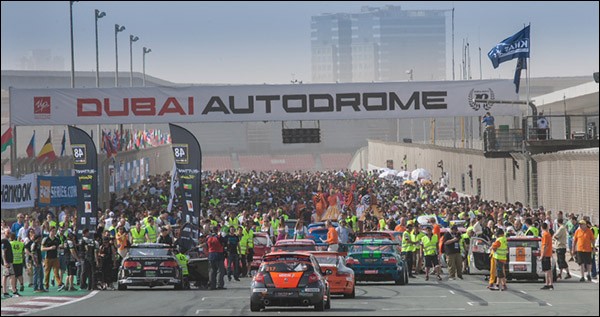 Start-grid-Hankook-24H-DUBAI-2015-2