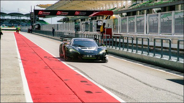 Sepang-12-Hours-ACM-McLaren