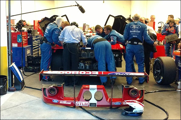 Ford-GT-Daytona-Garage-2016