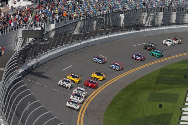 Rolex-24-race-start-GT