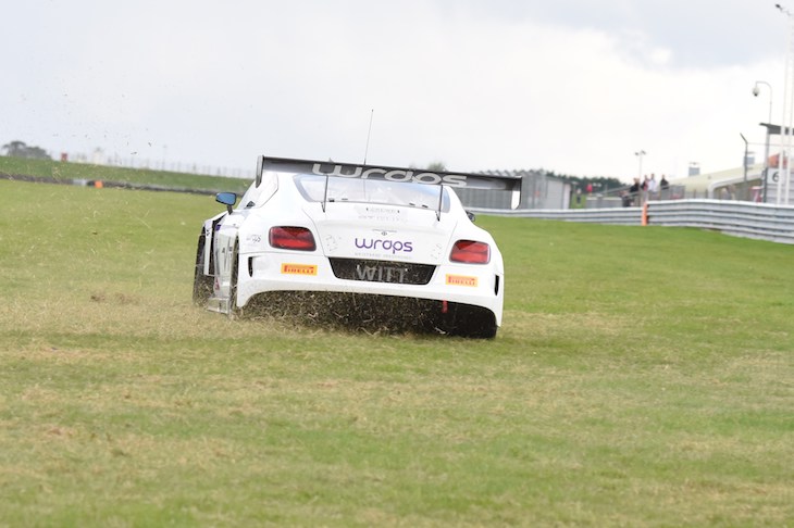 witt-bentley-continental-gt3-2016-gt-cup-snetterton-2