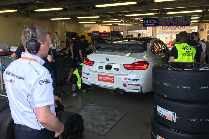BMW-GT4-2017-Dubai-Garage-White