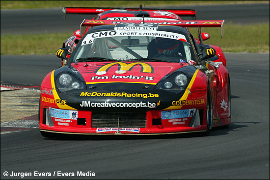 dailysportscar.com