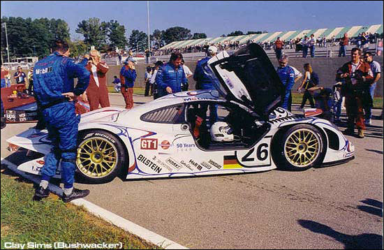 dailysportscar.com