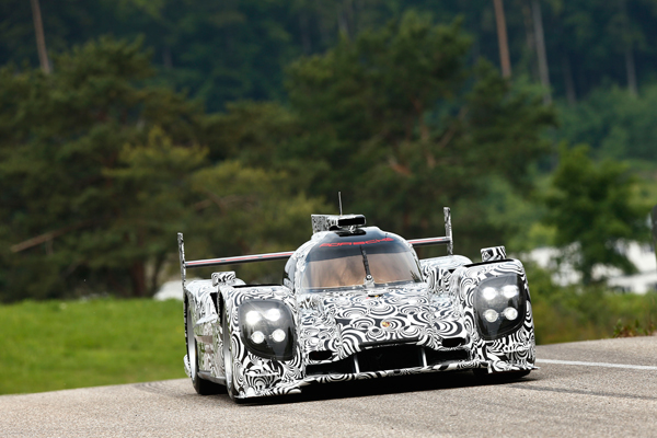 2013_Porsche_LMP1_Test3_PorscheAG