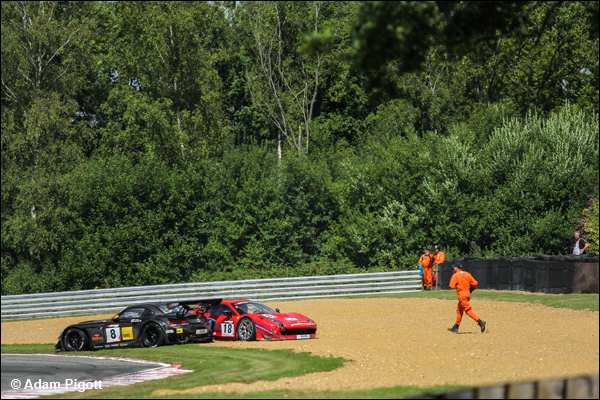 British_GT_Brands_2013_Race_0003