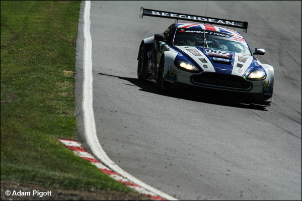 British_GT_Brands_2013_Race_0013