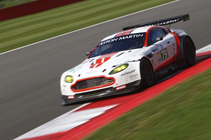 Aston Martin V8 Vantage GT2 LMS 2011